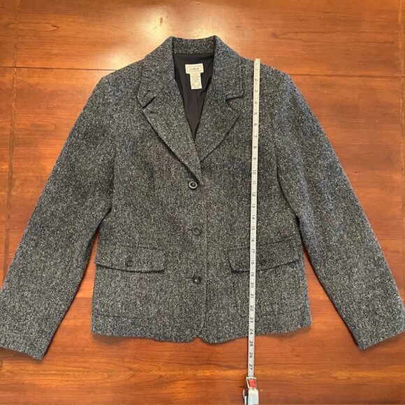 LL Bean Women's Gray 3 Button Jacket Herringbone Wool Silk Pockets Size M - Picture 5 of 9